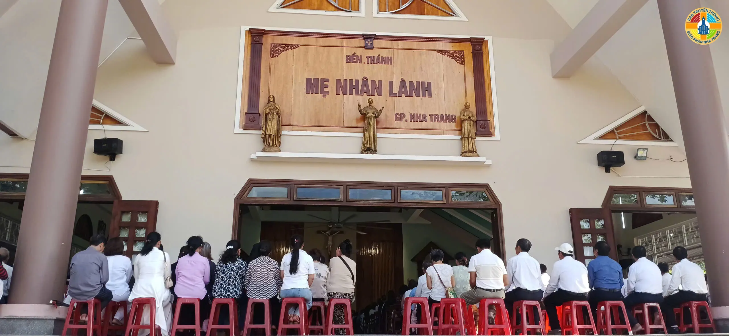 Giáo Hạt Cam Ranh Hành Hương Đền Thánh Đức Mẹ Nhân Lành - Ảnh 1