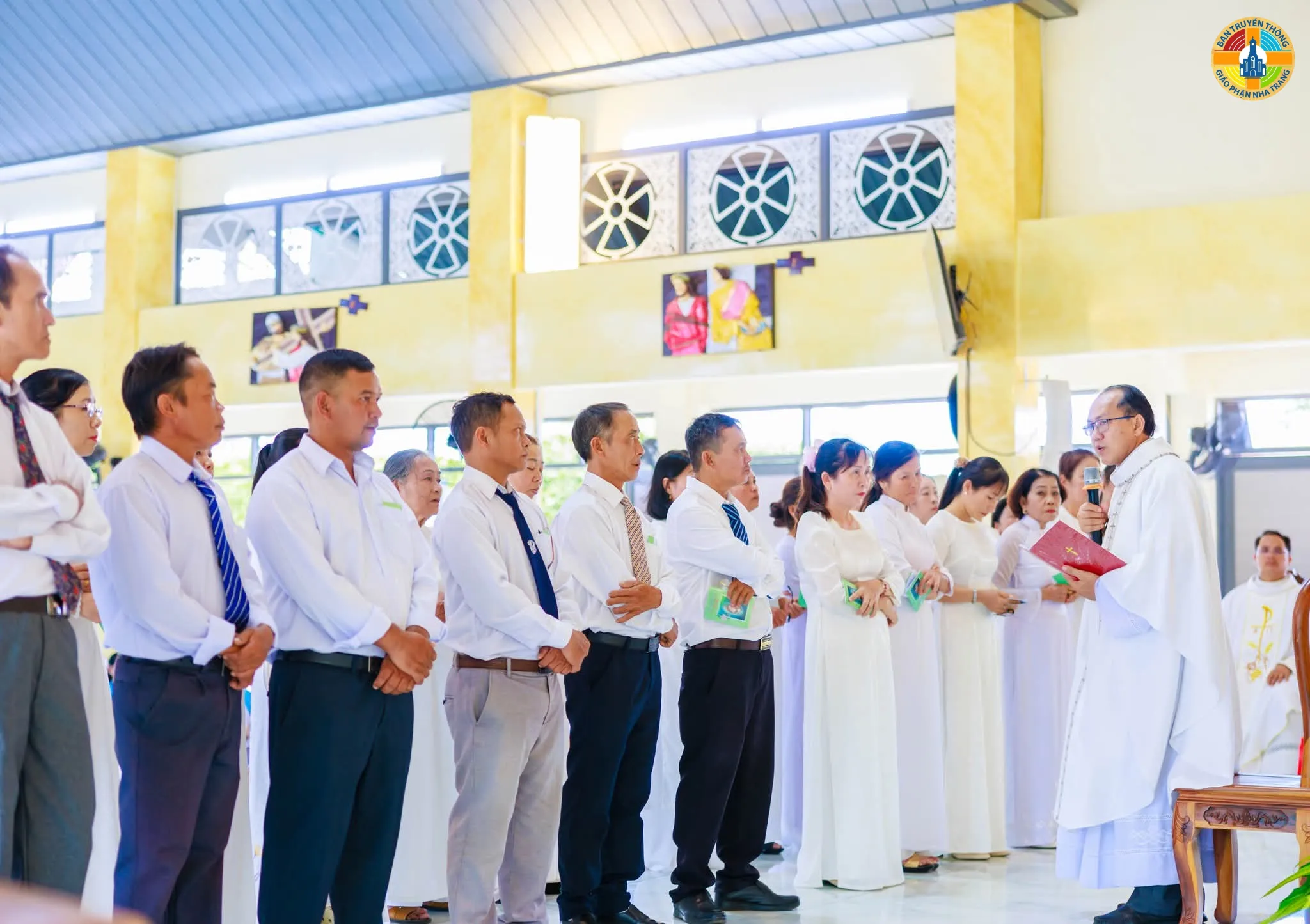 Giáo xứ Song Mỹ: Gia Đình Tận Hiến miền Ninh Sơn Mừng Lễ Bổn Mạng Đức Maria Trinh Nữ Vương - Ảnh 11