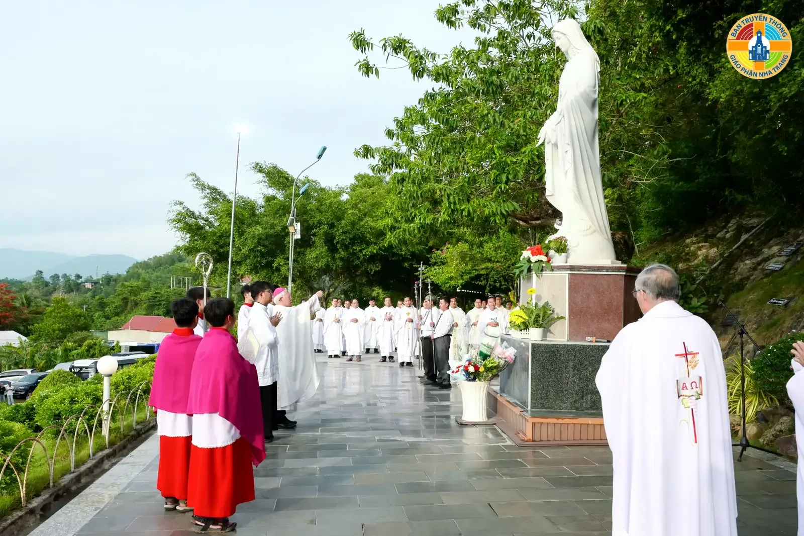 Giáo phận Nha Trang hành hương Đền thánh Mẹ Nhân Lành: Tâm tình tạ ơn hồng ân 69 năm thành lập - Ảnh 5