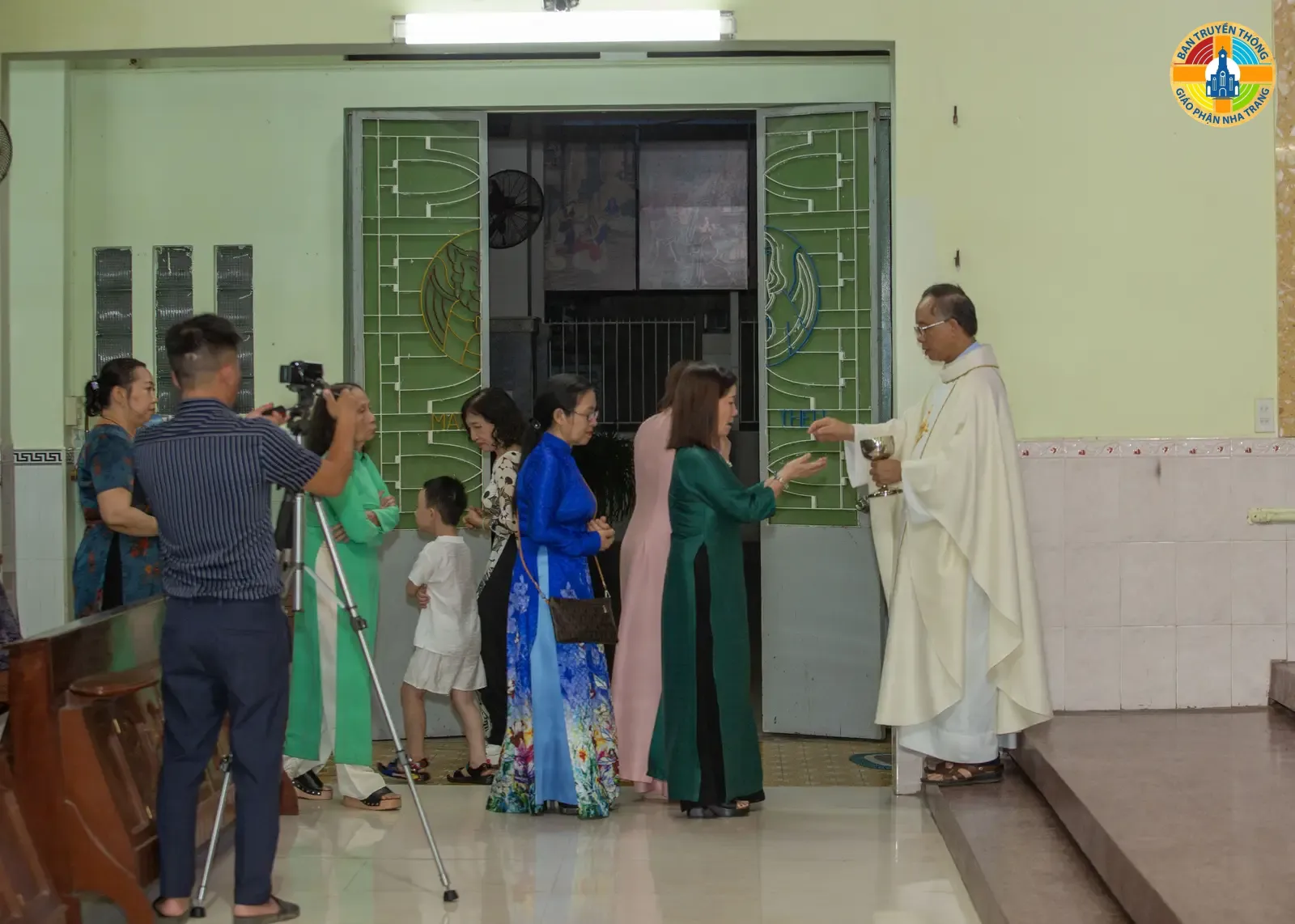MỪNG NGÂN KHÁNH 25 NĂM LINH MỤC Linh mục Phêrô Trần Trọng Mỹ - Ảnh 3