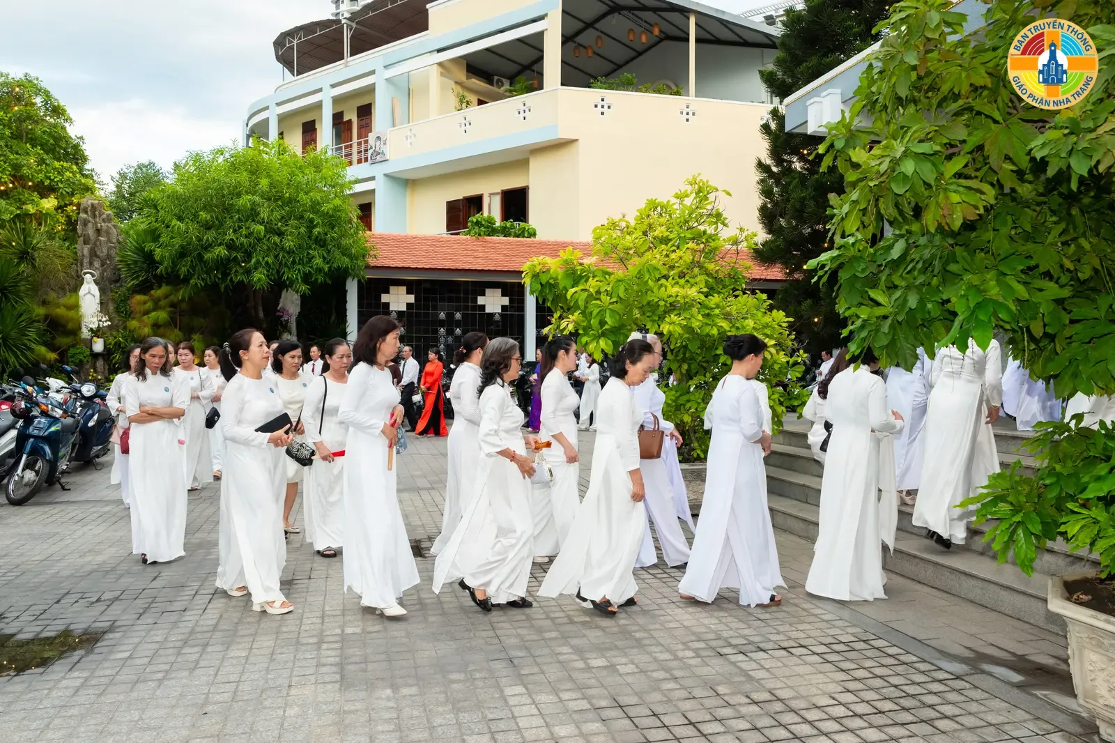 Giáo Xứ Bắc Thành Mừng Kính Thánh Monica: Bổn Mạng Ca Đoàn và Các Bà Mẹ Công Giáo - Ảnh 11