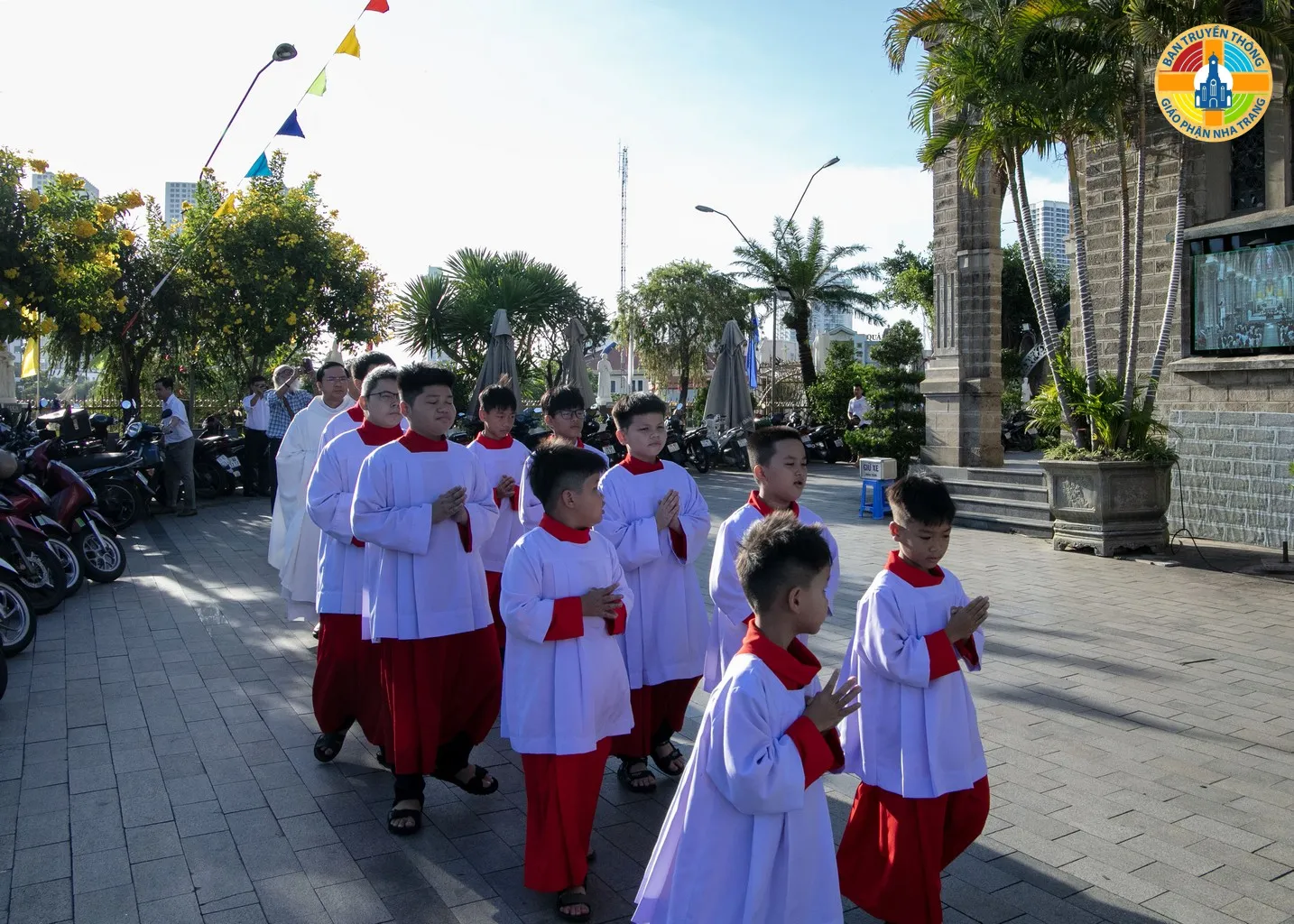 Giáo xứ Chánh Tòa Nha Trang: Các Em Thiếu Nhi Hân Hoan Đón Chúa Giêsu Thánh Thể Lần Đầu - Ảnh 5