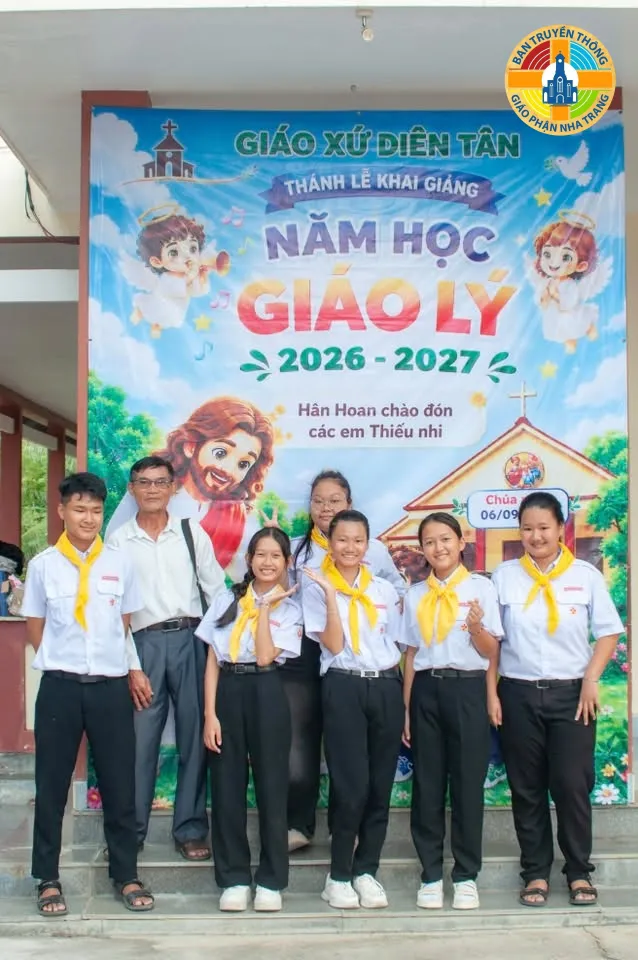 Thánh lễ Khai giảng Năm học Giáo lý 2026-2027 tại Giáo xứ Diên Tân - Giáo Phận Nha Trang - Ảnh 10
