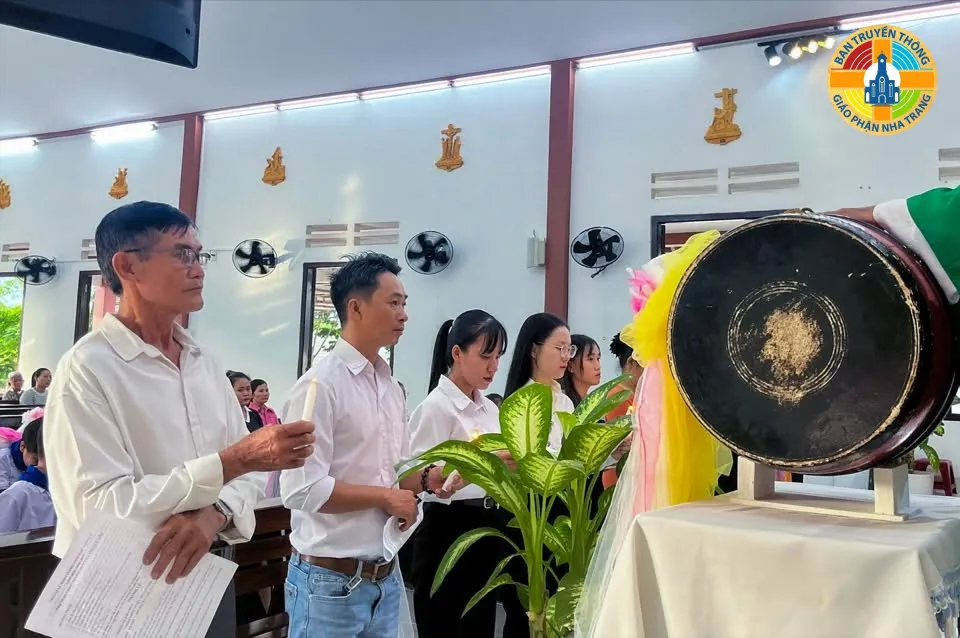 Thánh lễ Khai giảng Năm học Giáo lý 2026-2027 tại Giáo xứ Diên Tân - Giáo Phận Nha Trang - Ảnh 9