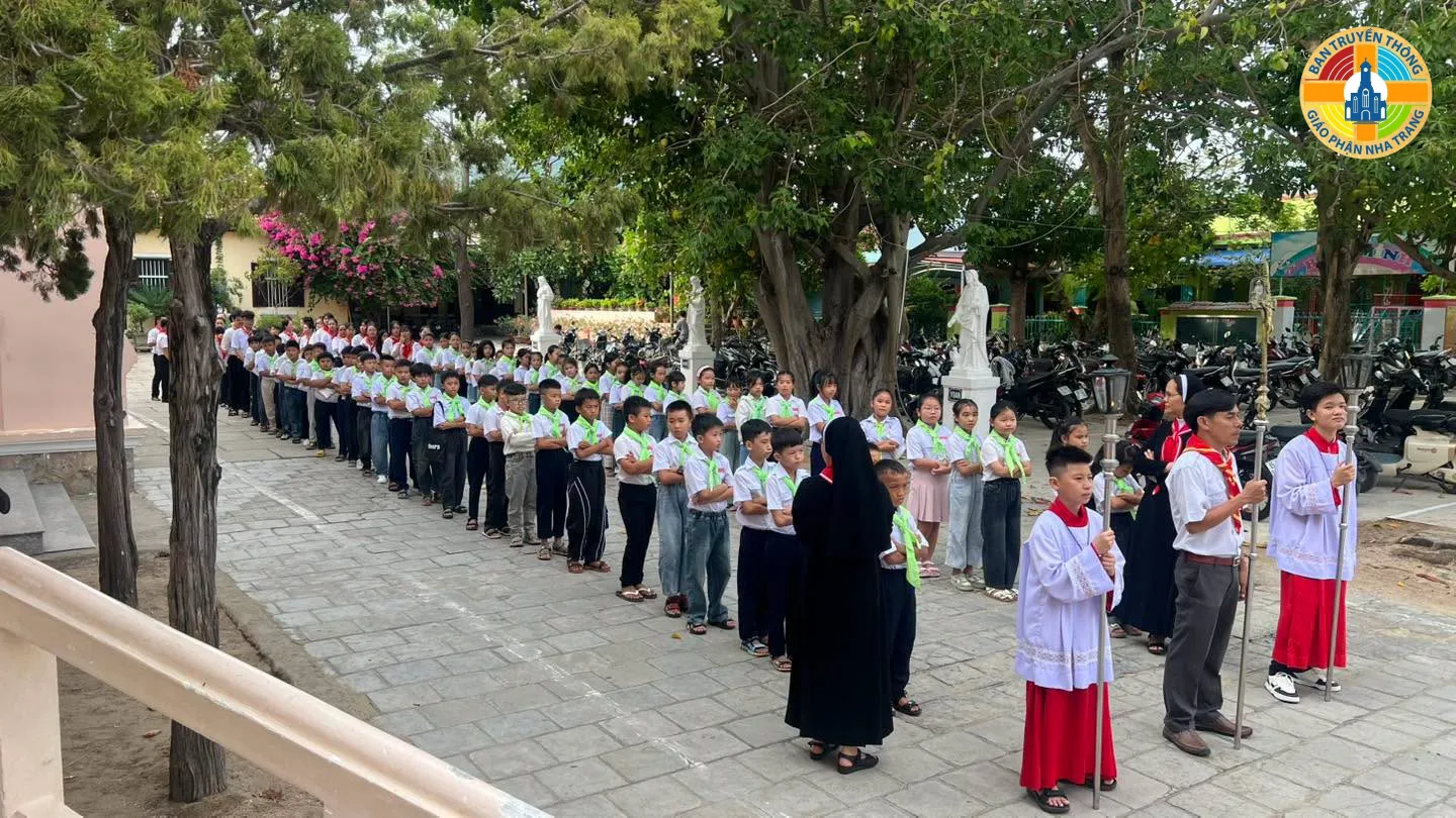 Thánh lễ Khai Giảng Năm học Giáo lý 2026-2027 tại Giáo xứ Hộ Diêm - Giáo Phận Nha Trang - Ảnh 12