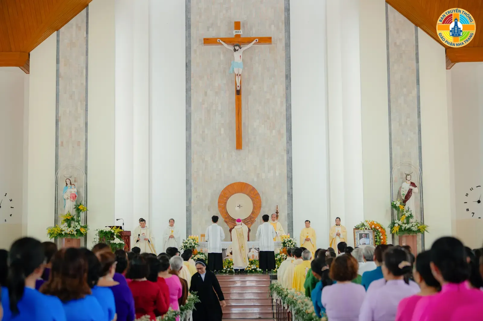 Giáo Xứ Hòa Nghĩa: Thánh Lễ Tạ Ơn và Toàn Văn Bài Giảng - 60 Năm Thành Lập Giáo xứ Hòa Nghĩa Và Bế Mạc Năm Thánh - Ảnh 11