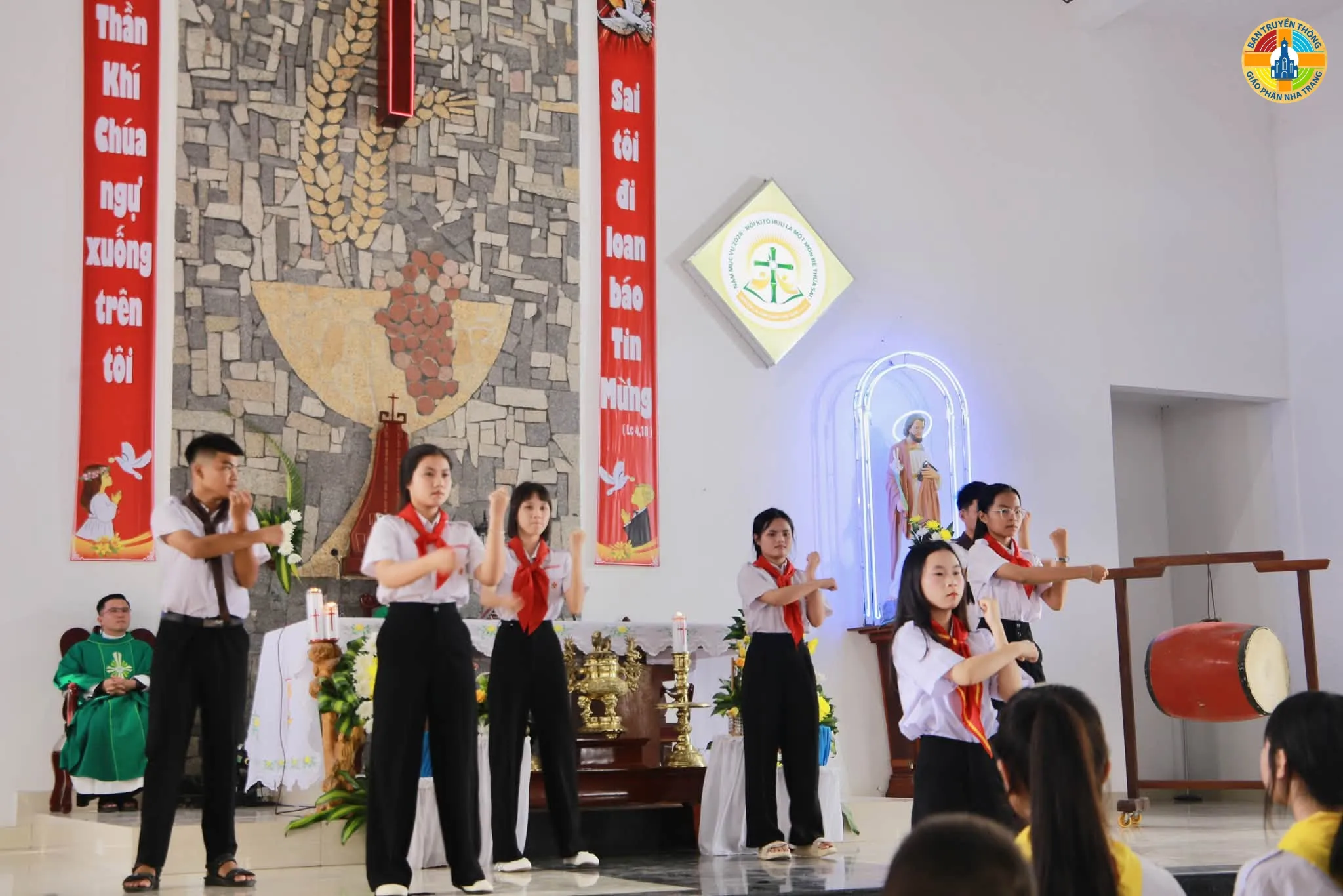 Thánh Lễ khai giảng Năm học Giáo lý 2026-2027 tại Giáo Xứ Hòa Tân - Giáo Phận Nha Trang - Ảnh 1
