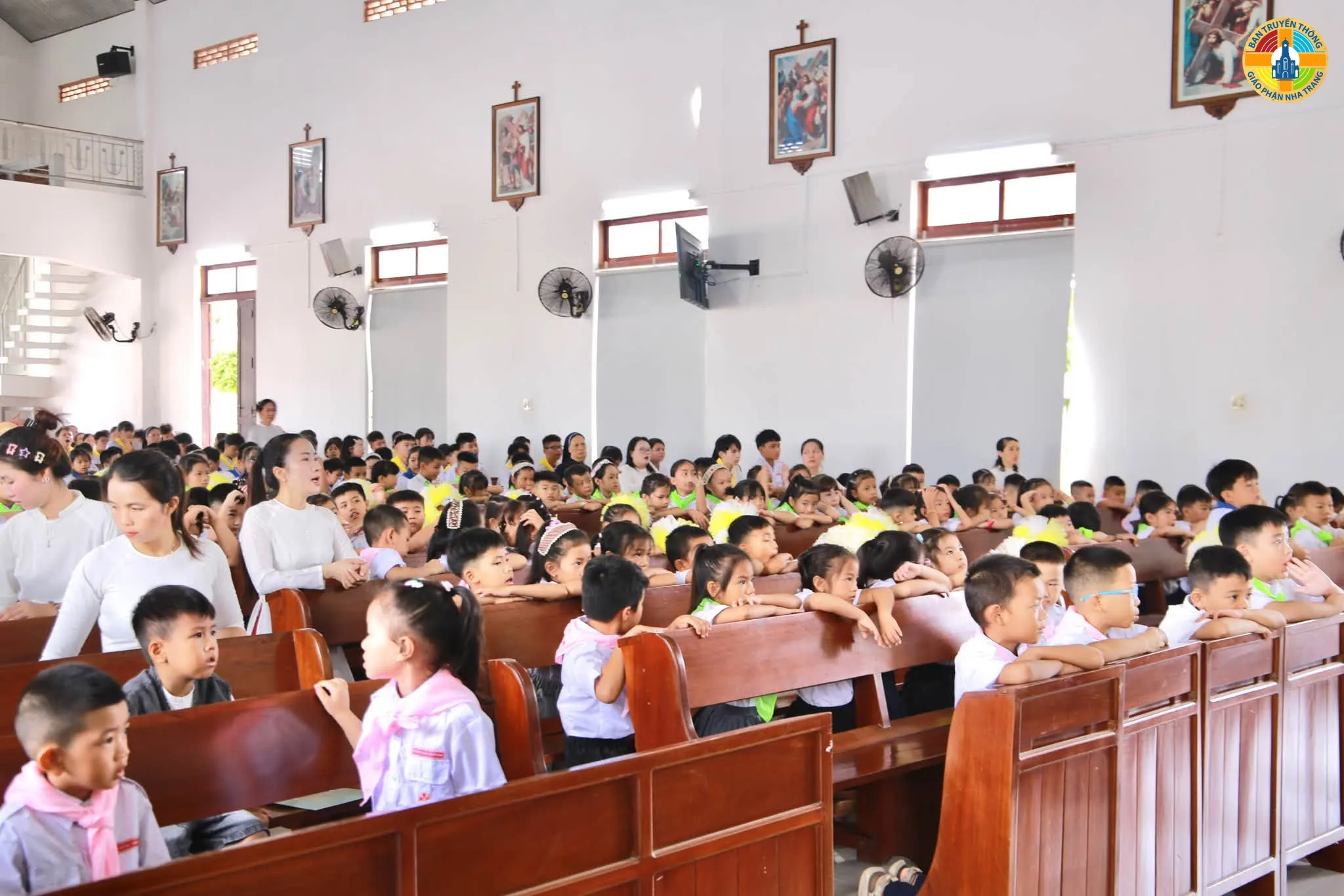 Thánh Lễ khai giảng Năm học Giáo lý 2026-2027 tại Giáo Xứ Hòa Tân - Giáo Phận Nha Trang - Ảnh 11
