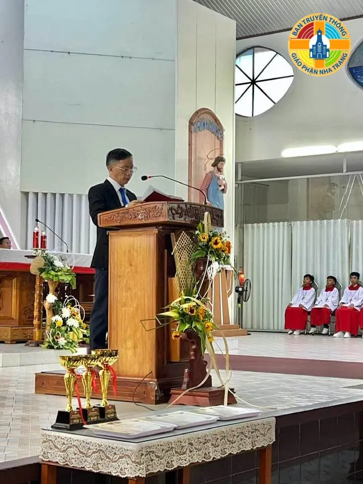 Giáo xứ Nghĩa Phú - Thánh lễ mừng Bổn Mạng Giáo Xứ: Hai thánh tông đồ Phêrô và Phaolô - Ảnh 1