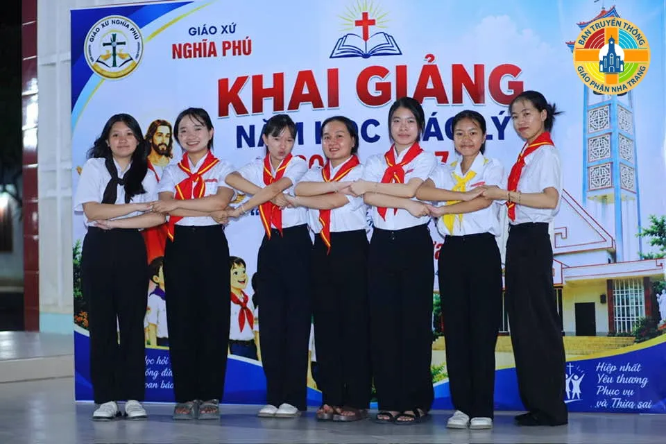 Thánh Lễ Khai Giảng Năm Học Giáo Lý 2026-2027 tại Giáo Xứ Nghĩa Phú - Giáo Phận Nha Trang - Ảnh 8