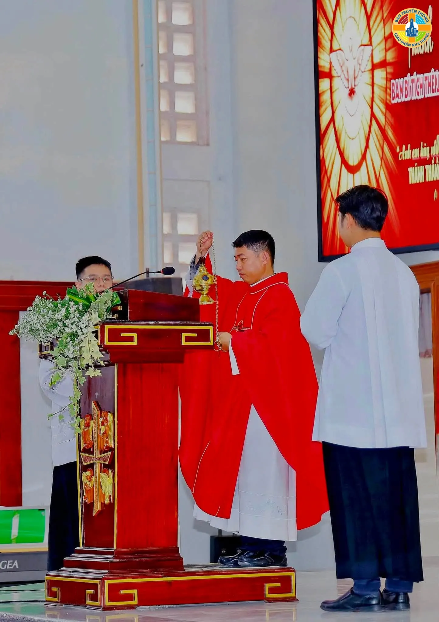 Giáo Xứ Ngọc Thủy: Thiếu Nhi Lãnh Nhận Hồng Ân Thêm Sức, Can Đảm Sống Chứng Nhân - Ảnh 3