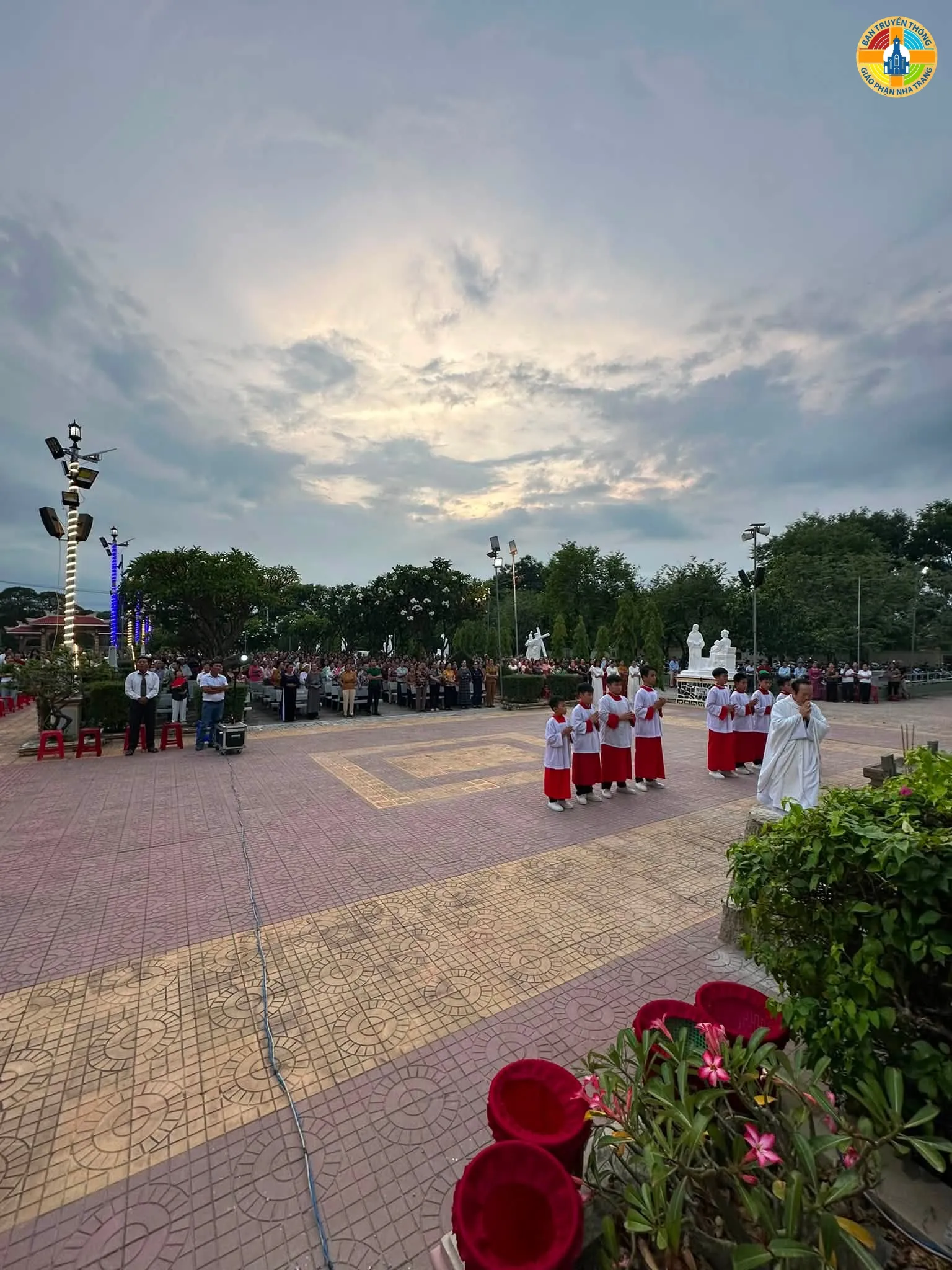 Giáo xứ Quảng Thuận: Hành Hương Đài Mẹ La Vang Ngày 25/7/2026 - Ảnh 4