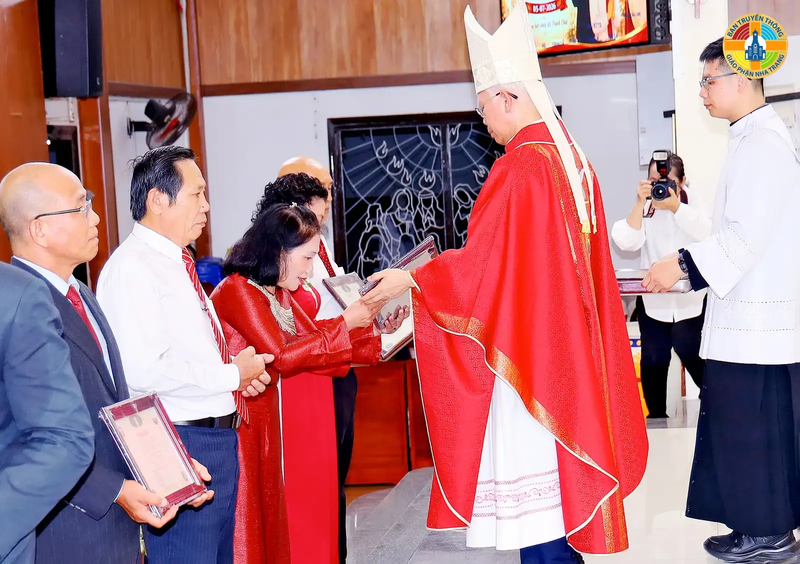 Giáo xứ Thanh Hải - Giáo phận Nha Trang: 50 em thiếu nhi lãnh nhận Hồng ân Bí tích Thêm Sức - Ảnh 4