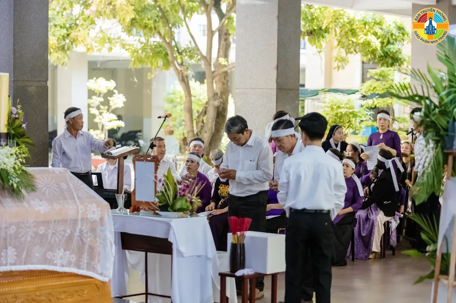 HÌNH ẢNH: Thánh lễ an táng Linh mục Phaolô Trương Đức Thắng tại Tòa Giám Mục Nha trang - Ảnh 9