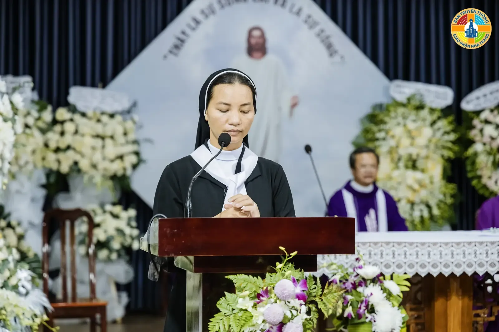 HÌNH ẢNH: Thánh lễ của các Linh mục gia quyến tại Buôn Mê Thuột cầu nguyện cho Linh Hồn Linh Mục Phaolô Trương Đức Thắng - Ảnh 11