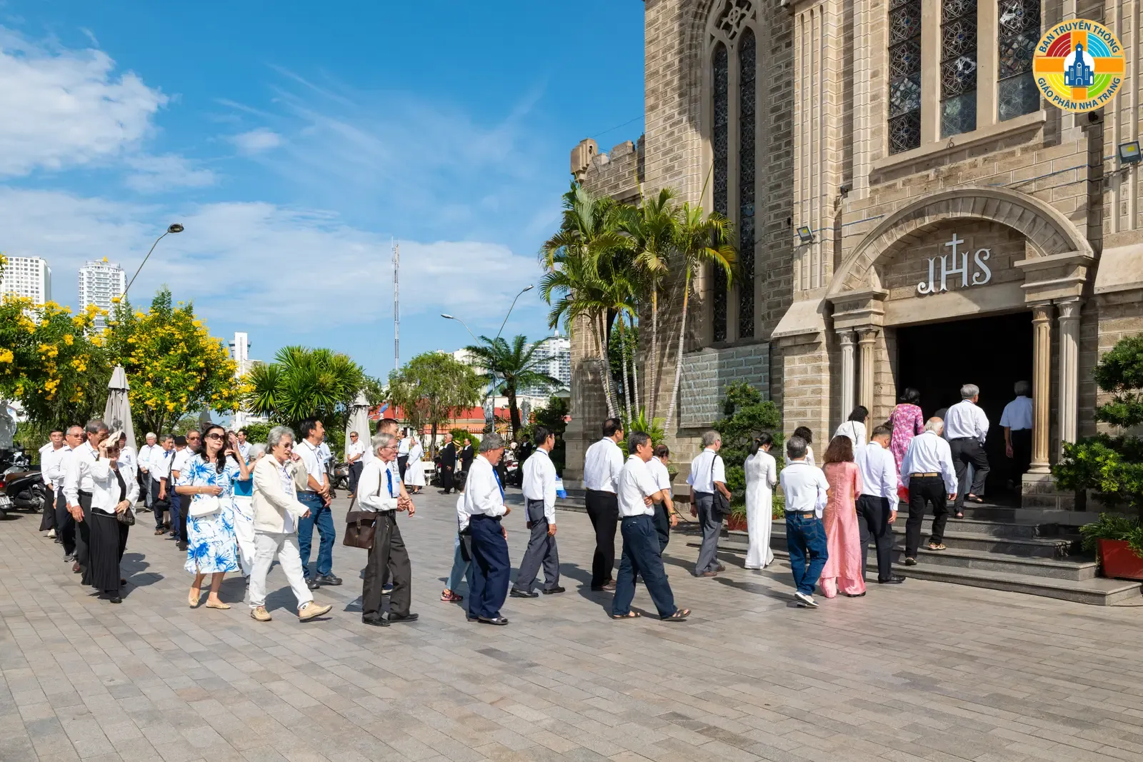 Thánh lễ Tạ ơn kỷ niệm Ngày Hội Ngộ Cùng Trở Về Mái Trường La San Xưa - La San Hội Ngộ lần thứ 8 - Ảnh 8