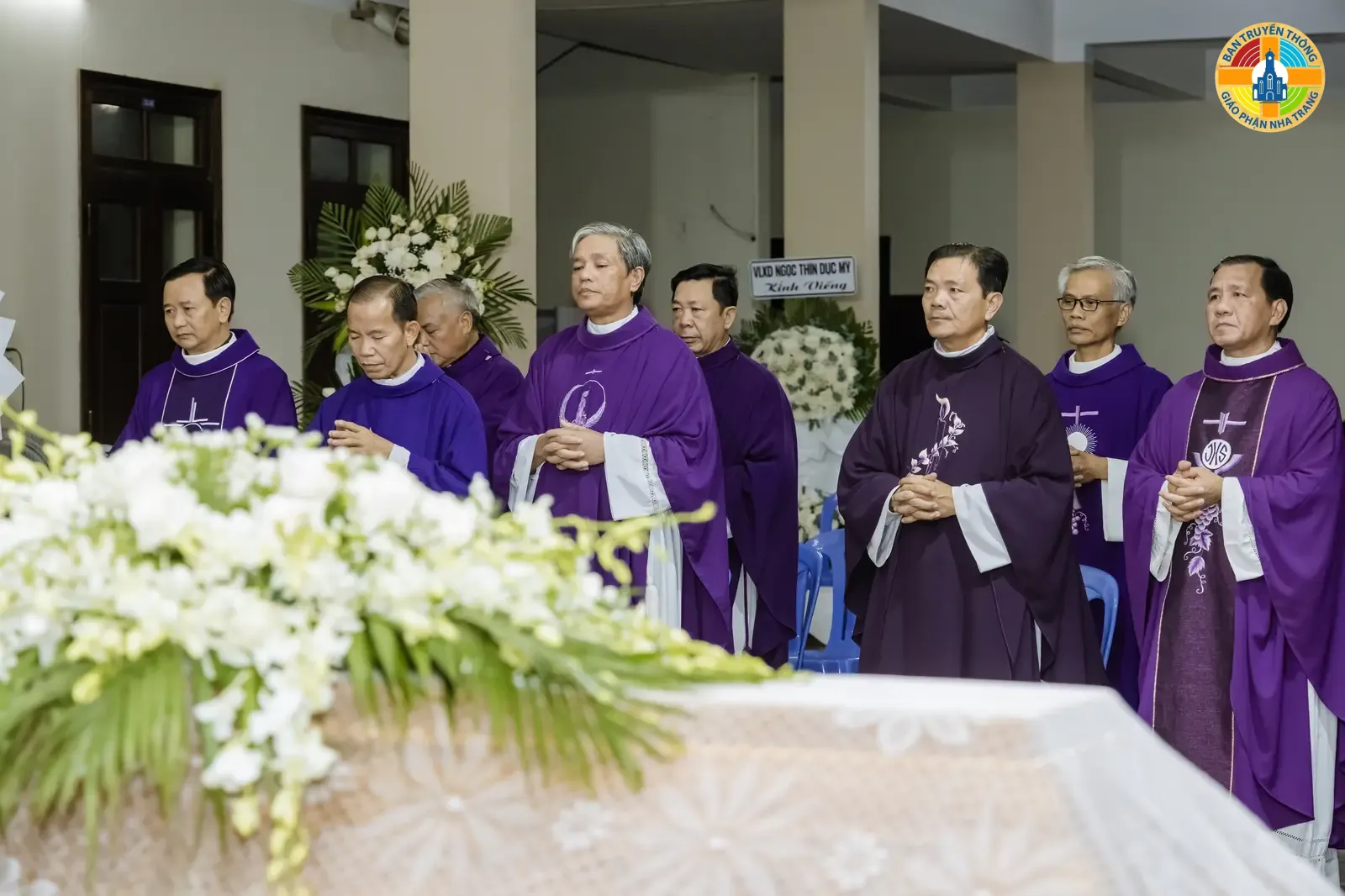 Các Linh Mục Khóa 3 Đại Chủng Viện Sao Biển Nha Trang dâng Thánh lễ cầu nguyện cho Linh hồn Linh mục Phaolô Trương Đức Thắng - Ảnh 9