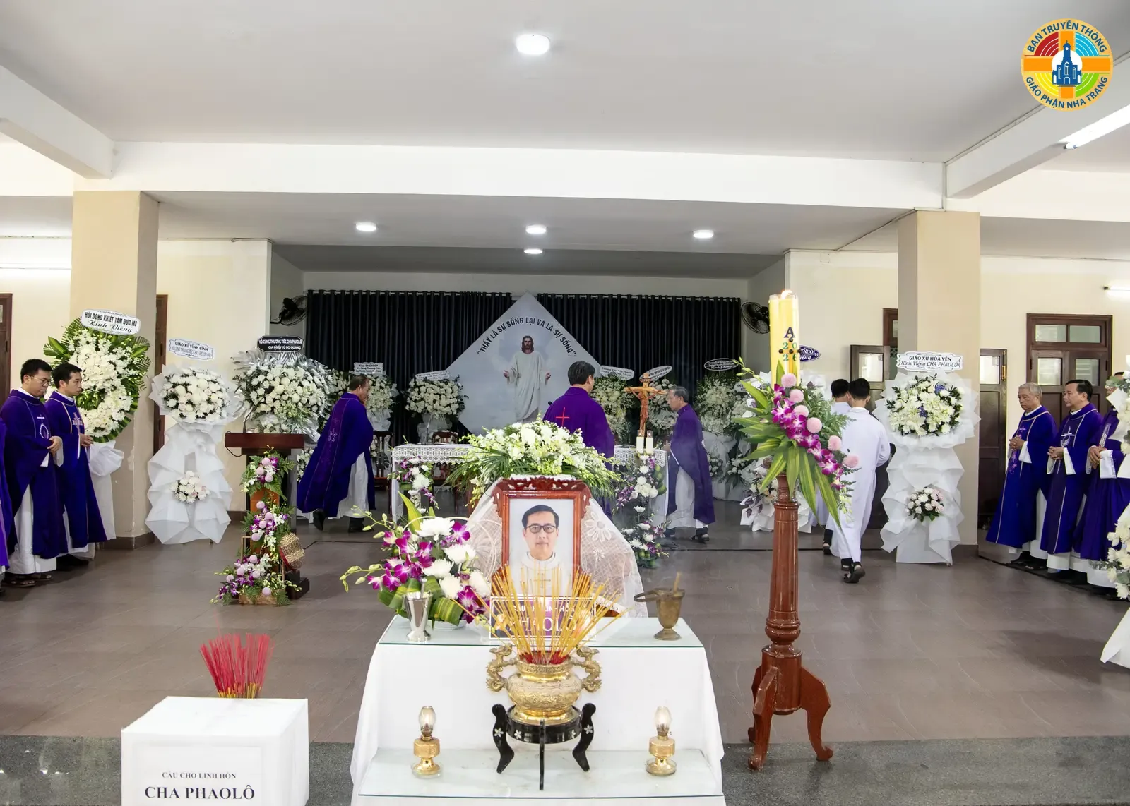 Hình Ảnh và Toàn văn bài giảng trong Thánh Lễ cầu nguyện cho Linh Hồn Linh Mục PHAOLÔ TRƯƠNG ĐỨC THẮNG - Linh mục các Giáo hạt thuộc miền Ninh Thuận - Ảnh 4