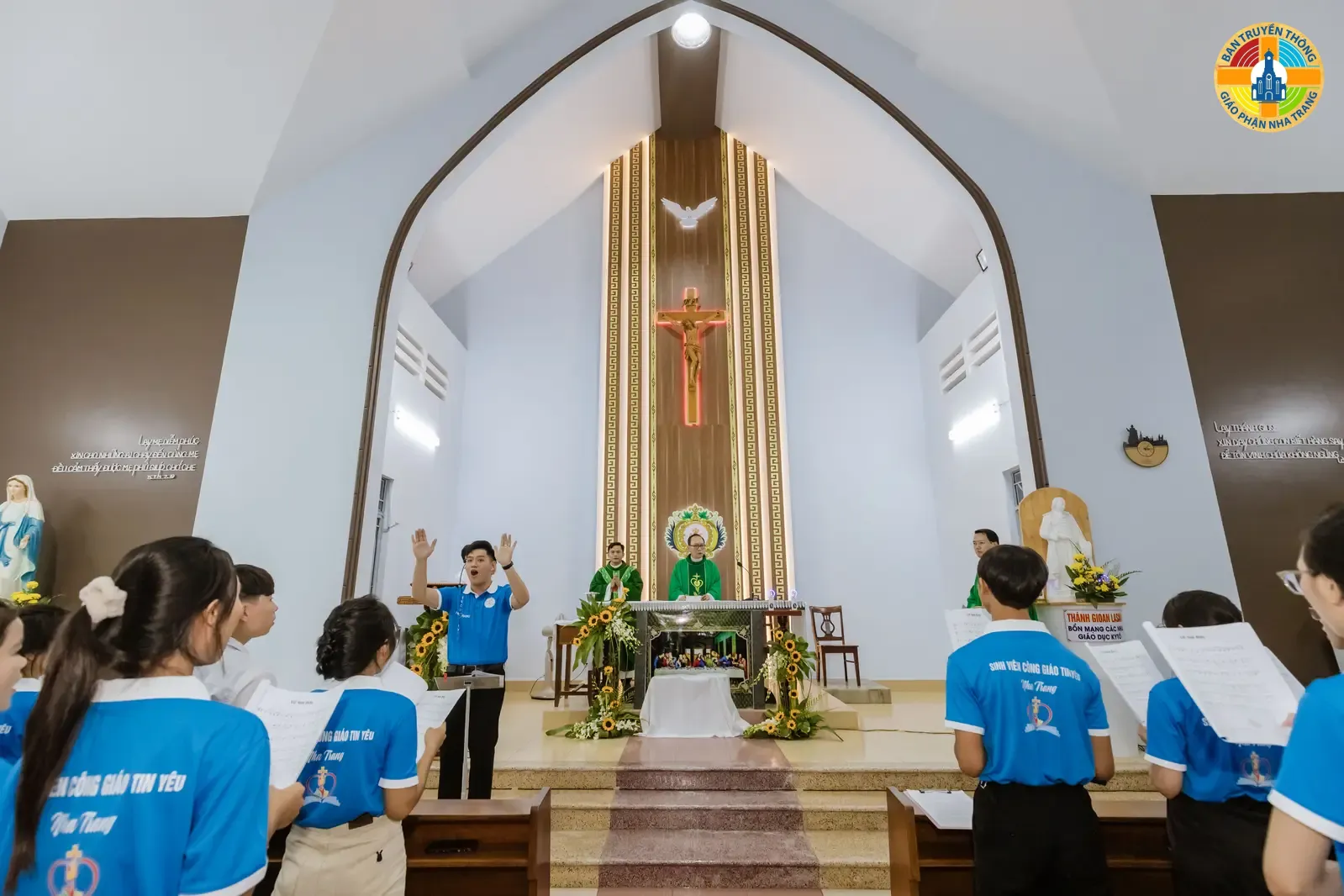 Hình ảnh và Ý Chính Bài Giảng trong Thánh Lễ Chào Đón Tân Sinh Viên K33 - Sinh Viên Công Giáo Tin Yêu Nha Trang - Ảnh 7