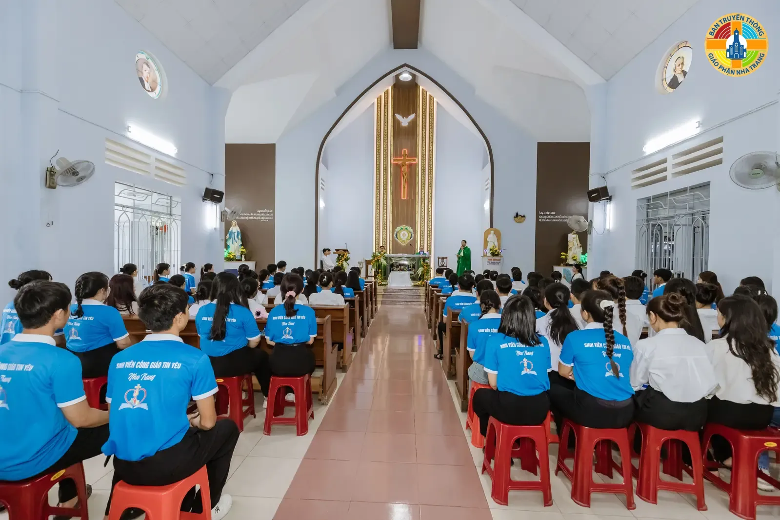 Hình ảnh và Ý Chính Bài Giảng trong Thánh Lễ Chào Đón Tân Sinh Viên K33 - Sinh Viên Công Giáo Tin Yêu Nha Trang - Ảnh 9