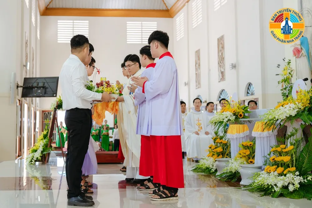 Hồng Ân Linh Mục: Cha Tôma Thiện Bạch Thanh Thông – Chứng Nhân Tin Mừng Giáo Phận Nha Trang - Ảnh 10