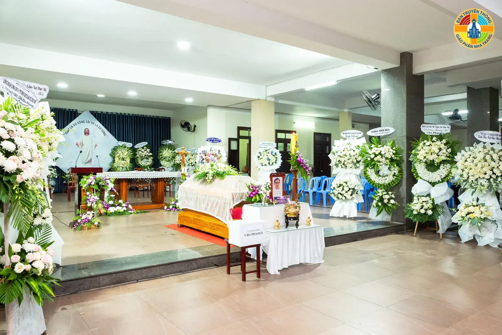Thánh lễ cầu nguyện cho Linh Hồn Linh Mục PHAOLÔ TRƯƠNG ĐỨC THẮNG vào lúc 5g00 tại Tòa Giám Mục Nha Trang - Ảnh 5