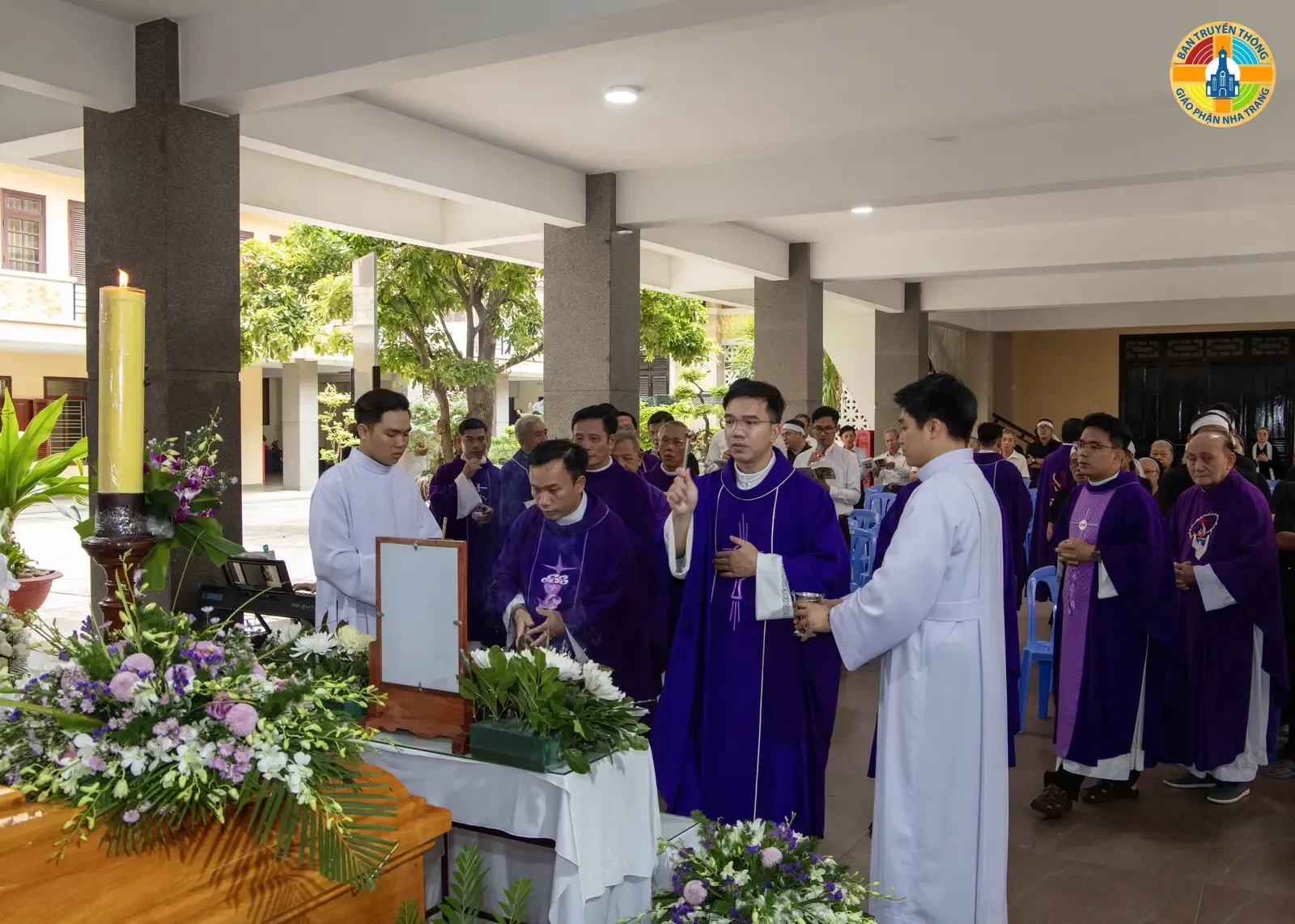 Thánh lễ cầu nguyện cho Linh Hồn Linh Mục Phêrô Trương Trãi của các Linh mục các Giáo Hạt thuộc miền Ninh Thuận - Ảnh 1