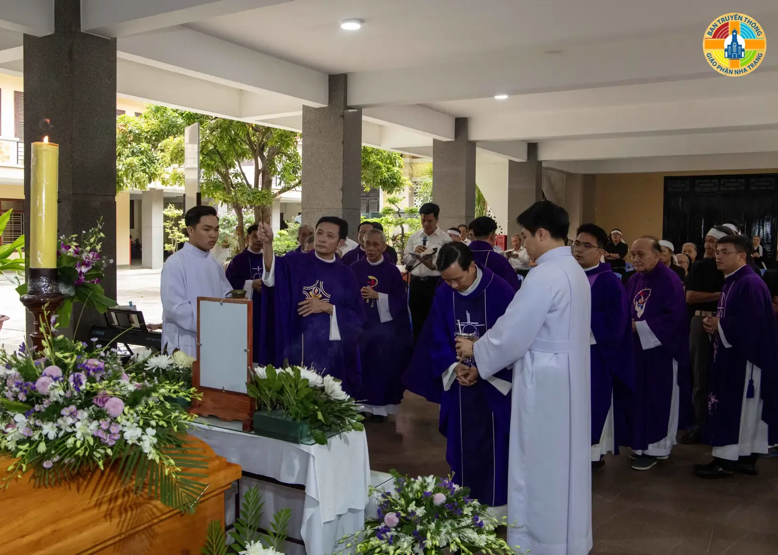 Thánh lễ cầu nguyện cho Linh Hồn Linh Mục Phêrô Trương Trãi của các Linh mục các Giáo Hạt thuộc miền Ninh Thuận - Ảnh 3