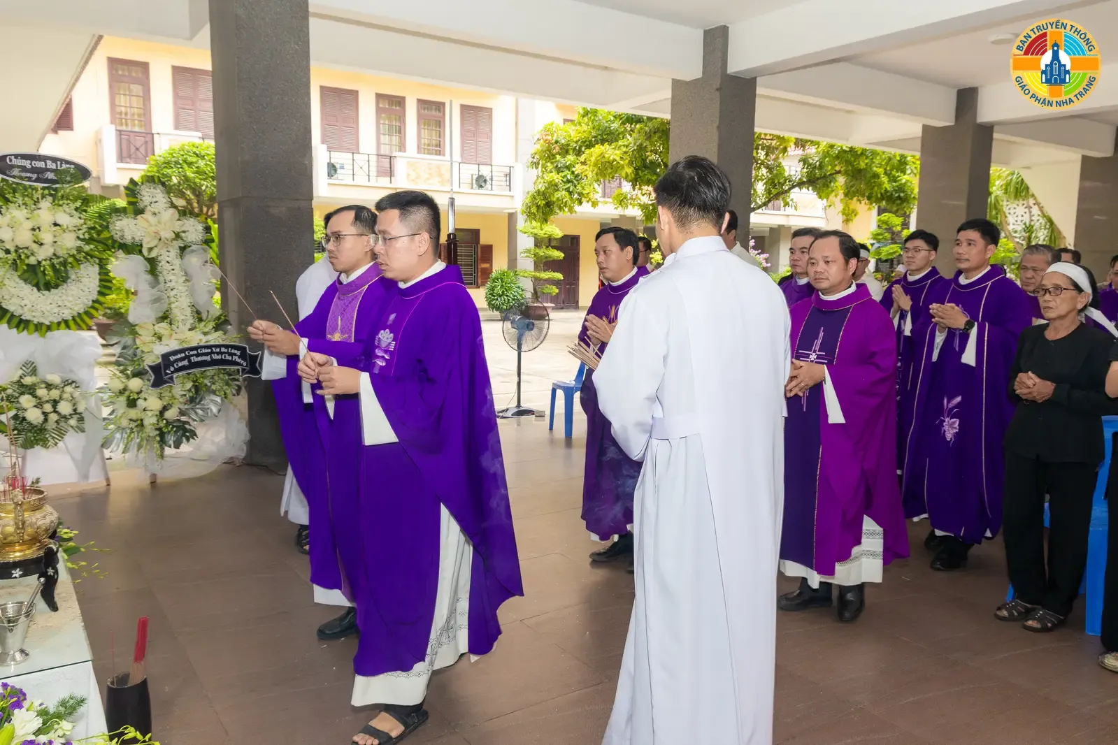 Thánh lễ cầu nguyện cho Linh Hồn Linh Mục Phêrô Trương Trãi của các Linh mục Giáo Hạt Cam Lâm và Cam Ranh - Ảnh 10