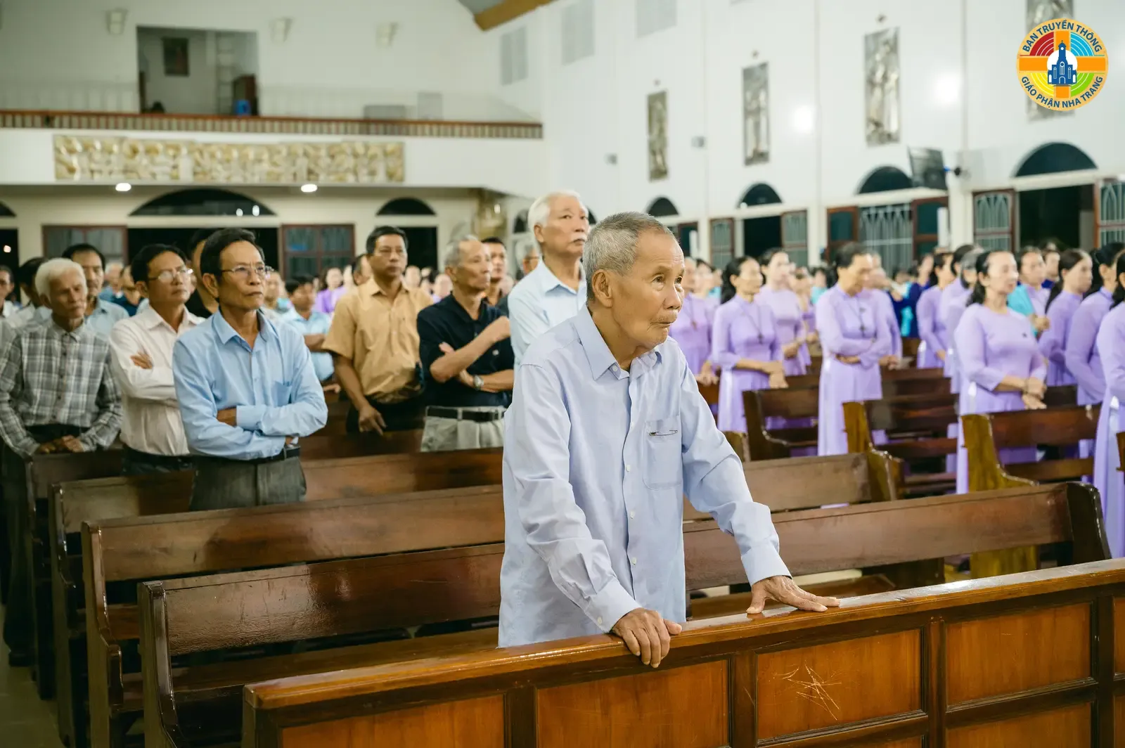 Thánh Lễ Suy Tôn Thánh Giá: Bổn Mạng Ba Hiệp Hội Mến Thánh Giá Huế - Qui Nhơn và Nha Trang tại Giáo xứ Hòa Nghĩa - Ảnh 10