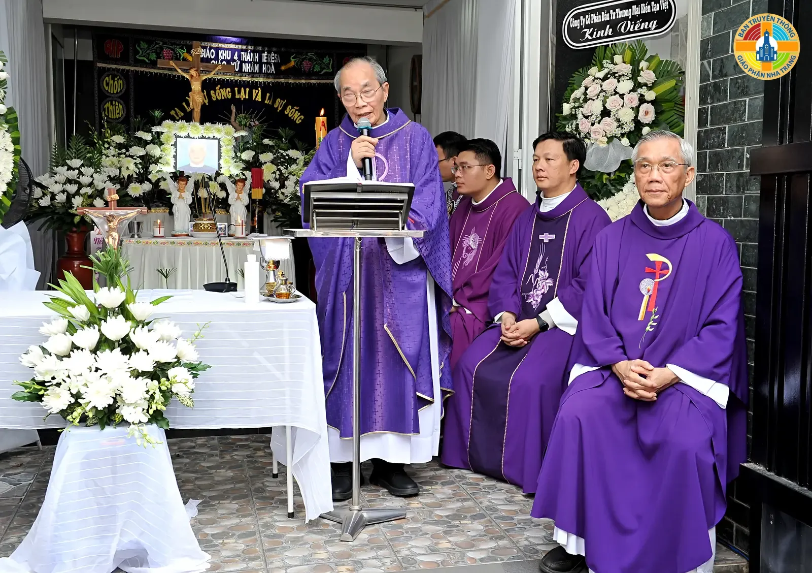 HÌNH ẢNH: Nghi thức Nhập quan và Thánh lễ đưa chân Linh Mục Phêrô Trương Trãi Tại Sài Gòn - Ảnh 11