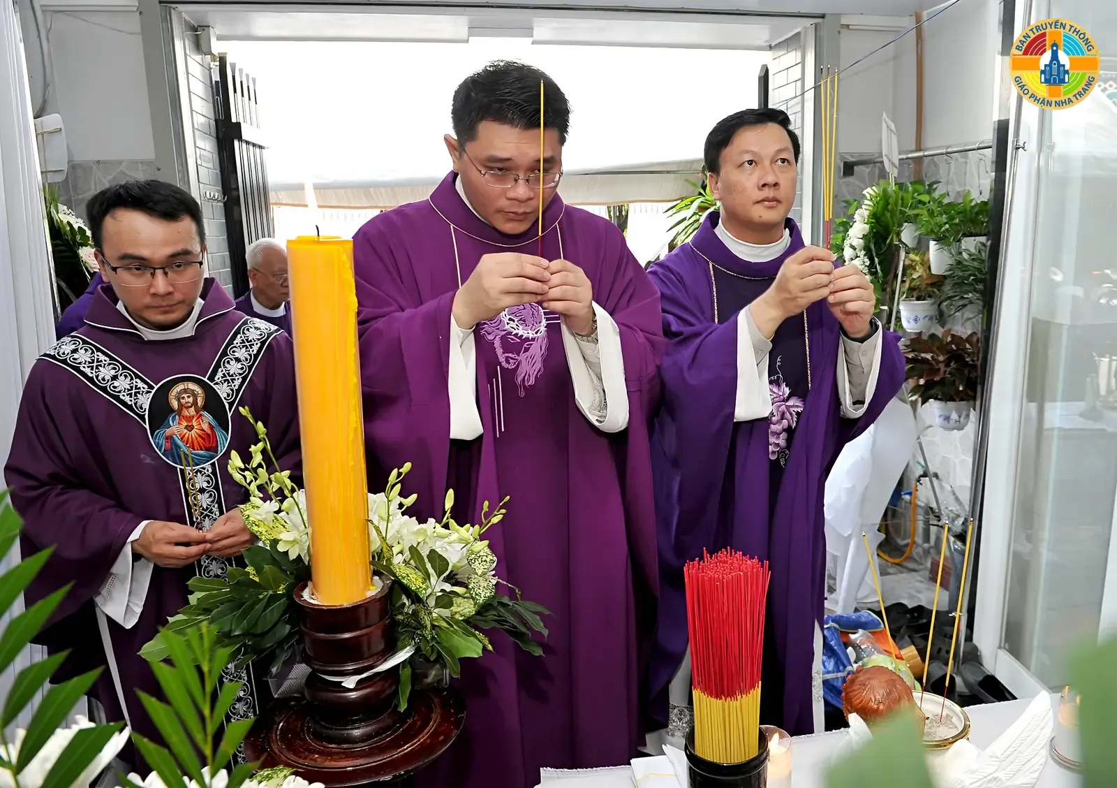 HÌNH ẢNH: Nghi thức Nhập quan và Thánh lễ đưa chân Linh Mục Phêrô Trương Trãi Tại Sài Gòn - Ảnh 6