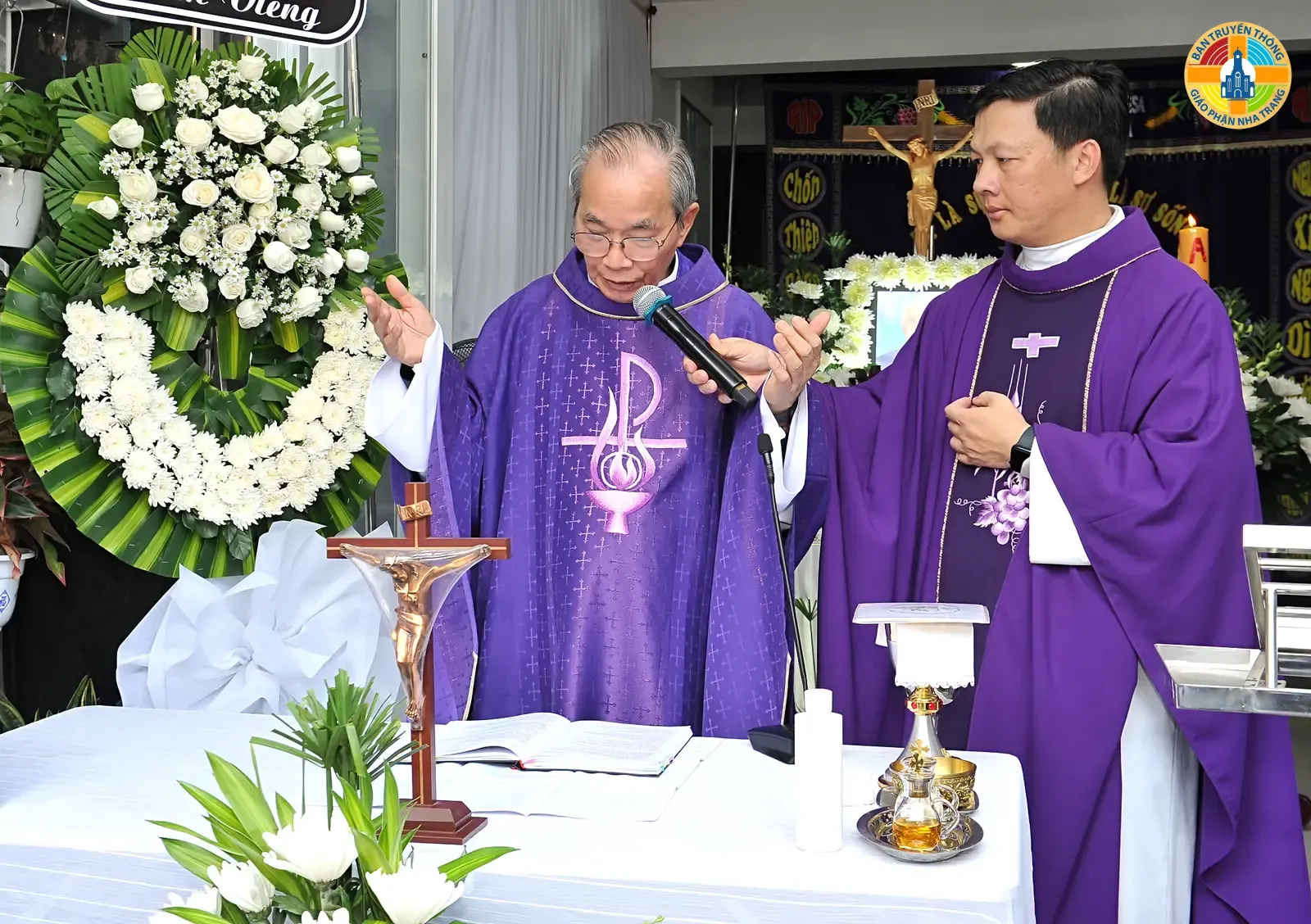 HÌNH ẢNH: Nghi thức Nhập quan và Thánh lễ đưa chân Linh Mục Phêrô Trương Trãi Tại Sài Gòn - Ảnh 7