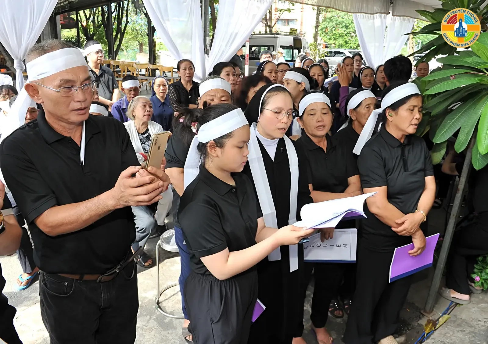 HÌNH ẢNH: Nghi thức Nhập quan và Thánh lễ đưa chân Linh Mục Phêrô Trương Trãi Tại Sài Gòn - Ảnh 9