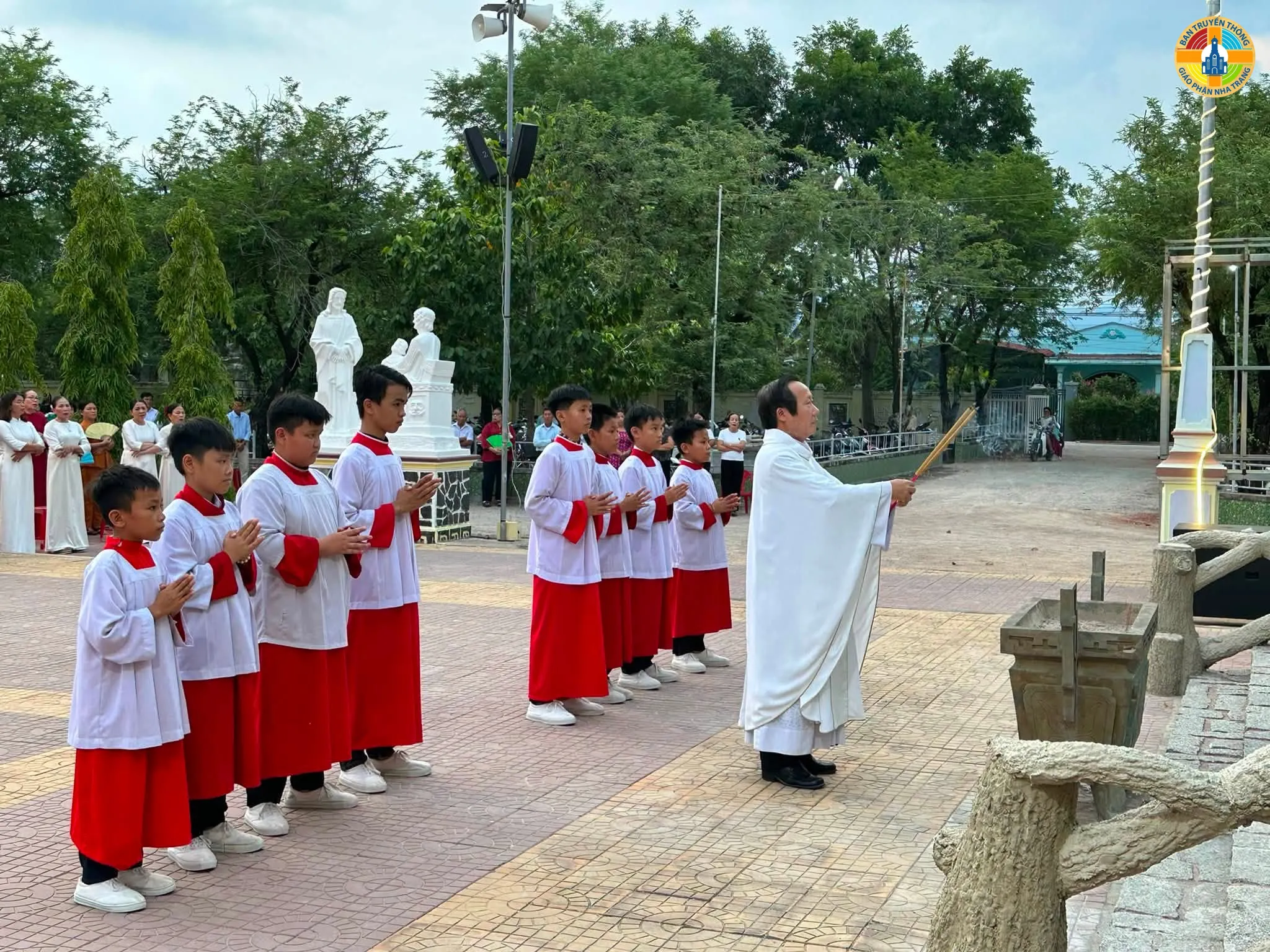 Giáo xứ Quảng Thuận: Hành Hương Đài Mẹ La Vang Ngày 25/7/2026