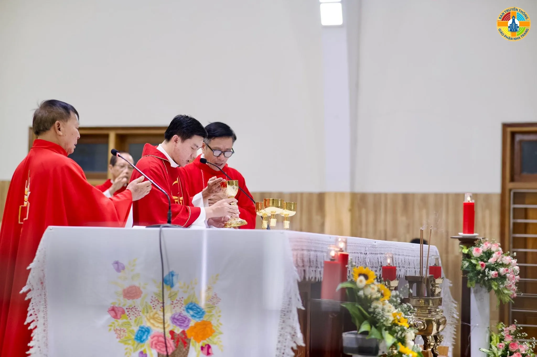 Giáo Xứ Vinh Trang: Thánh Lễ Mừng Kính Thánh Tôma Tông Đồ