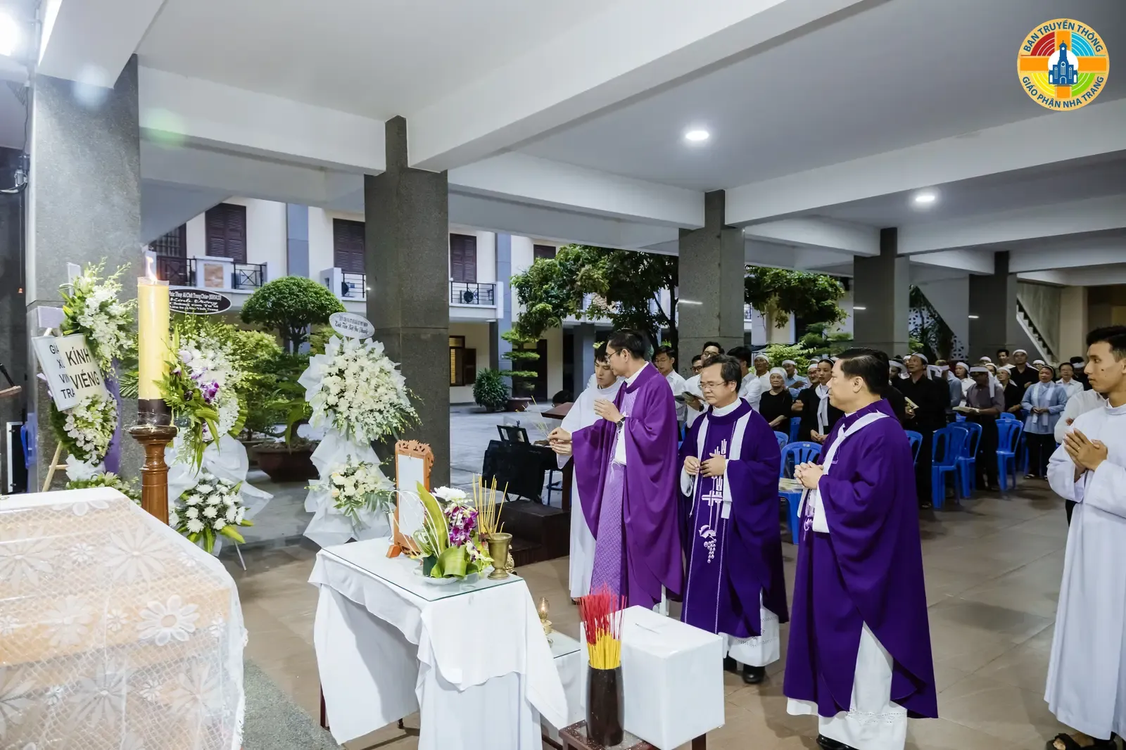 HÌNH ẢNH: Thánh lễ của các Linh mục gia quyến tại Buôn Mê Thuột cầu nguyện cho Linh Hồn Linh Mục Phaolô Trương Đức Thắng