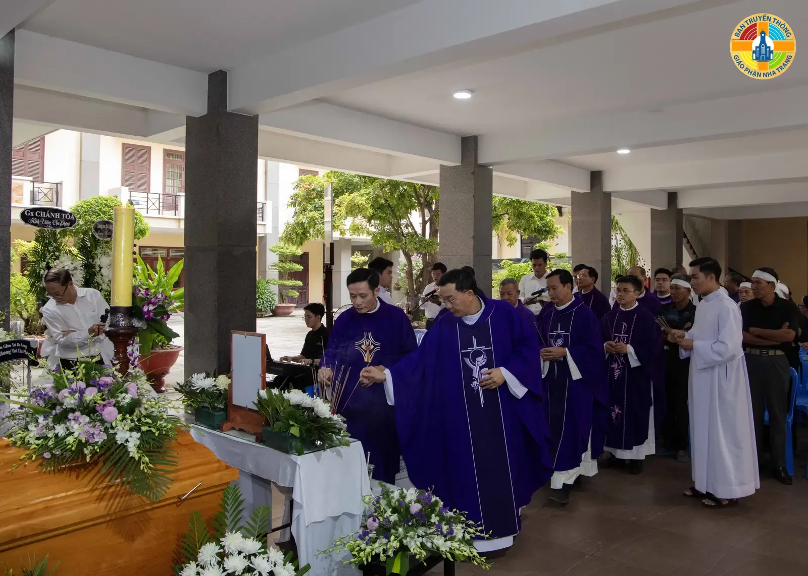 Thánh lễ cầu nguyện cho Linh Hồn Linh Mục Phêrô Trương Trãi của các Linh mục các Giáo Hạt thuộc miền Ninh Thuận